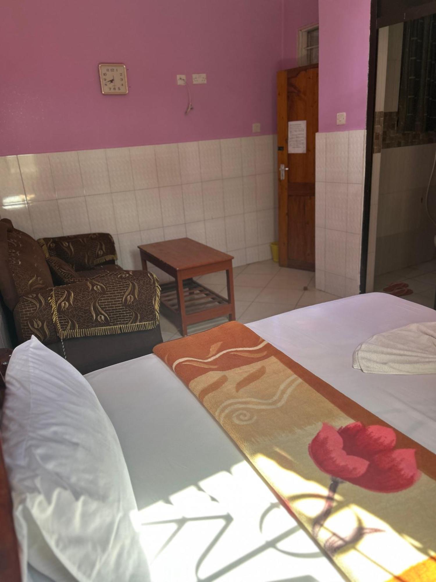 Bed and Breakfast Tanpak Gardens Bnb Daressalam Exterior foto